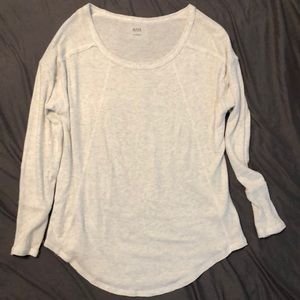 Round hem shirt
